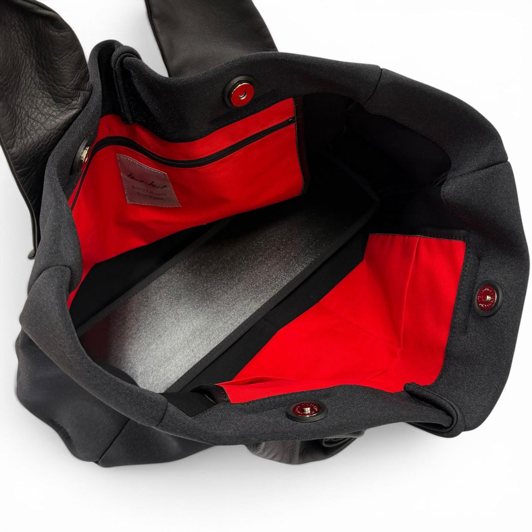 Excellent kawa-kawa Tote Bag WET Tote Bag M size black leather Women