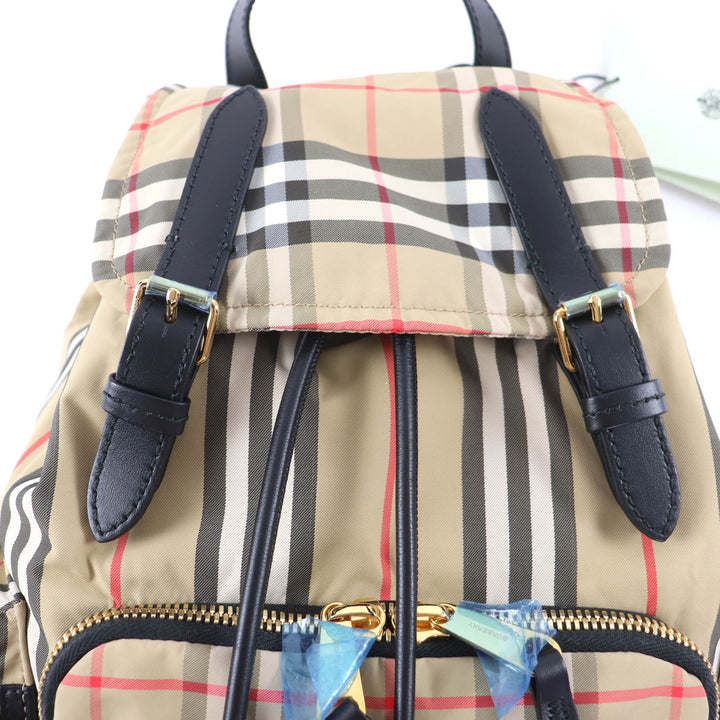 Pristine BURBERRY Backpack Â· Daypack Nova Check Pattern beige polyamide 8032709