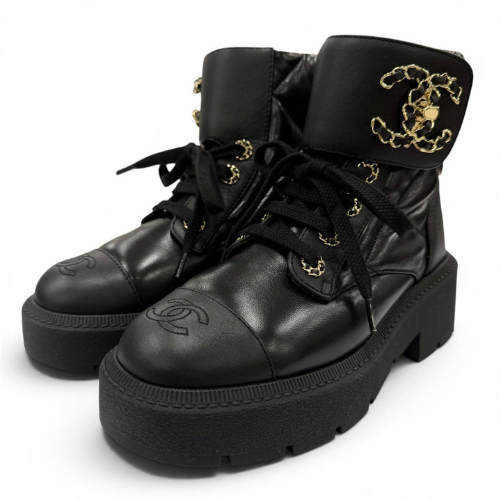 Excellent CHANEL boots Matelassé ChainCOCO Mark Turnlock Leather 34 G45923