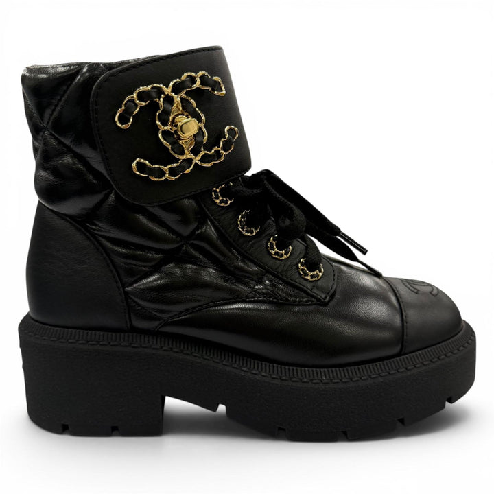 Excellent CHANEL boots Matelassé ChainCOCO Mark Turnlock Leather 34 G45923