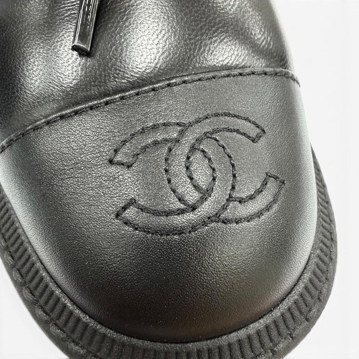 Excellent CHANEL boots Matelassé ChainCOCO Mark Turnlock Leather 34 G45923