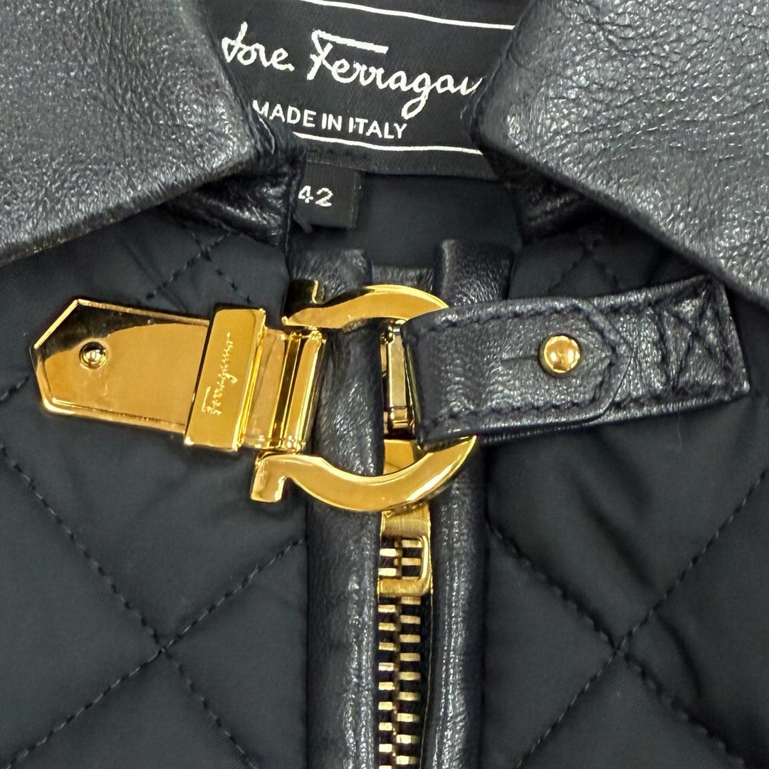 Great Salvatore Ferragamo coat GanciniMetal Leather Quilting black polyester 42