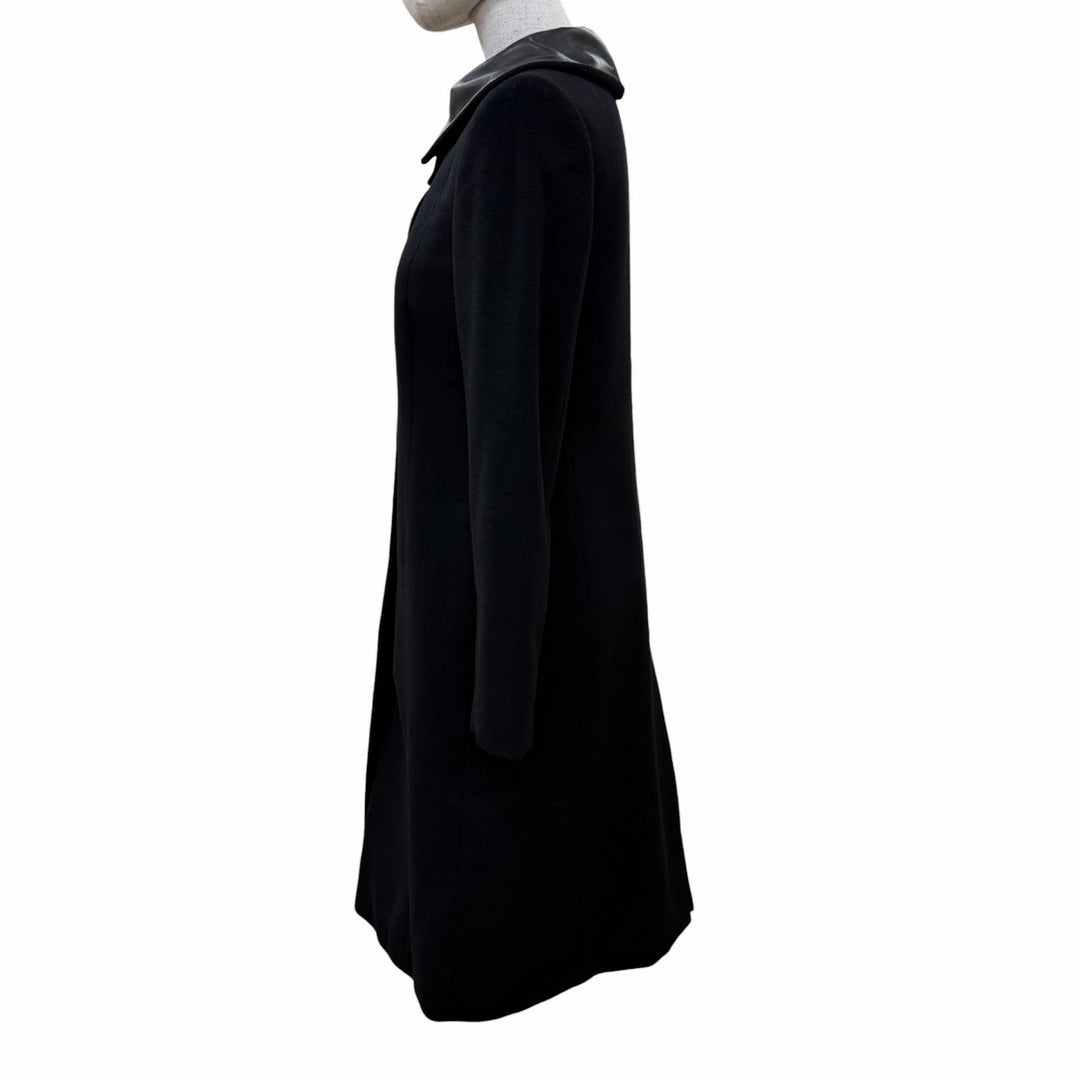 Great GUCCI coat Leather accents, concealed placket, long length black wool 38