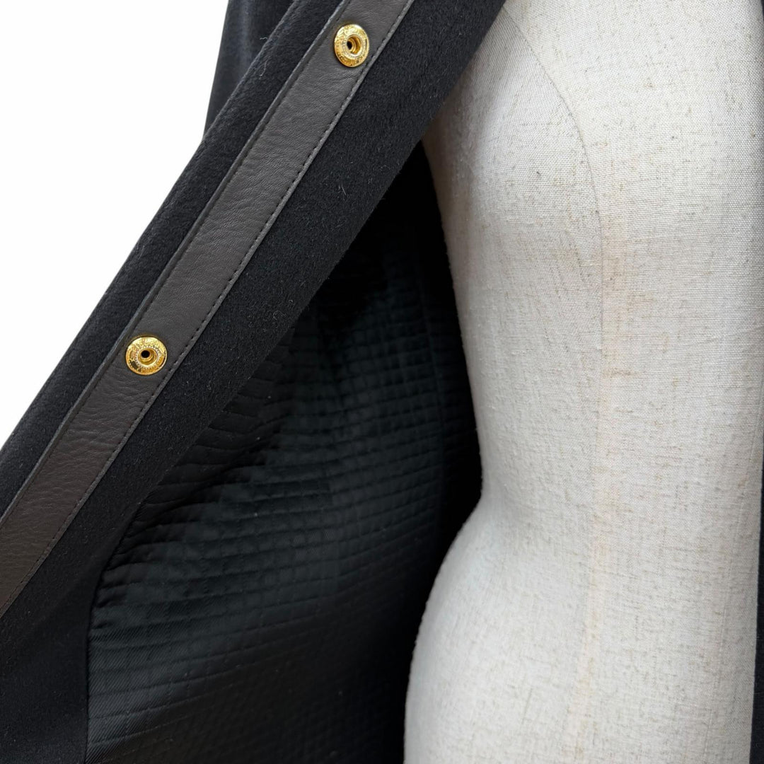 Great GUCCI coat Leather accents, concealed placket, long length black wool 38