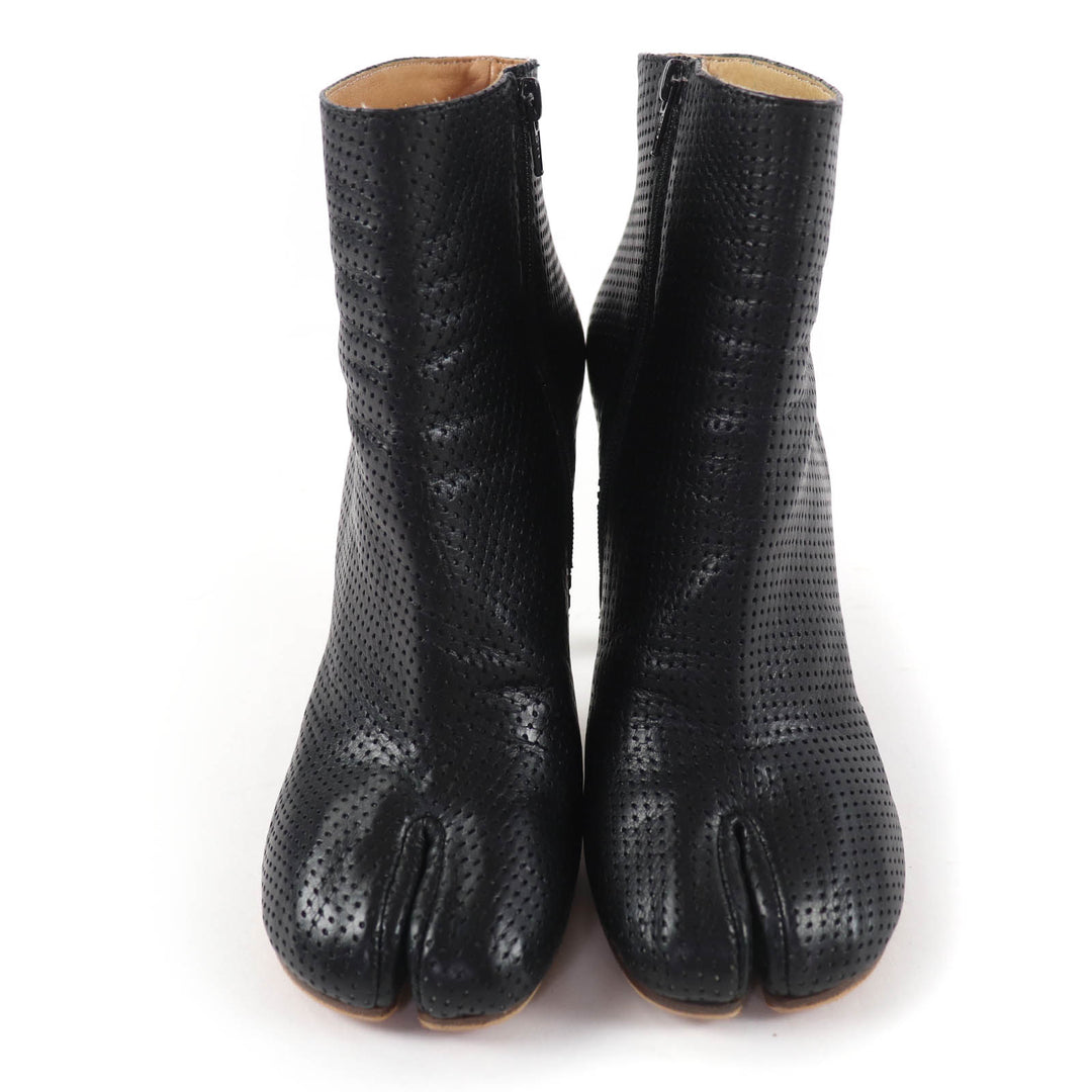 Excellent Maison Margiela 22 Ankle boots Tabi Perforated Leather Short Boots 37