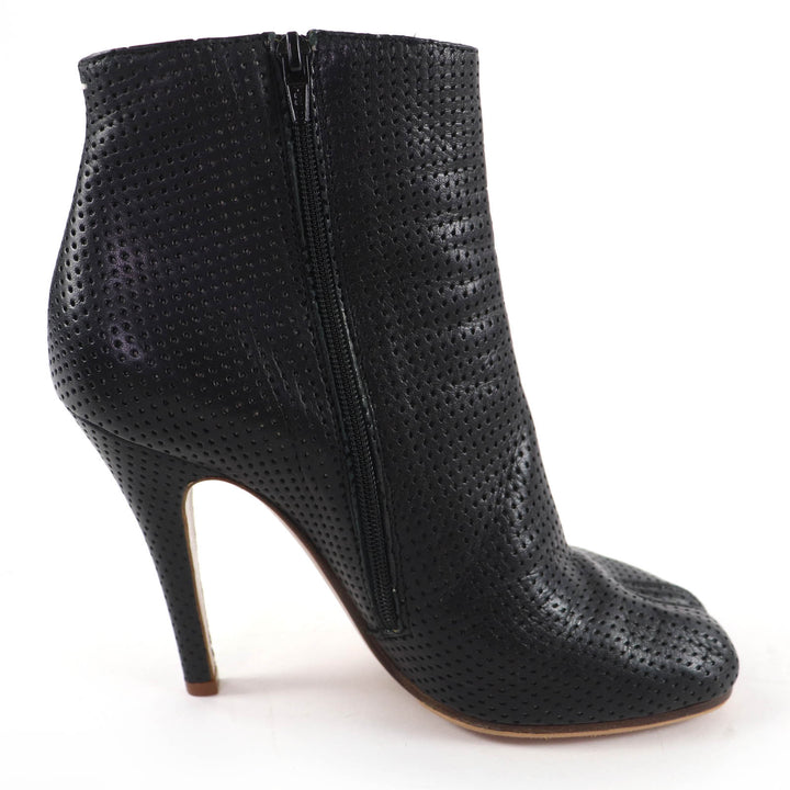 Excellent Maison Margiela 22 Ankle boots Tabi Perforated Leather Short Boots 37
