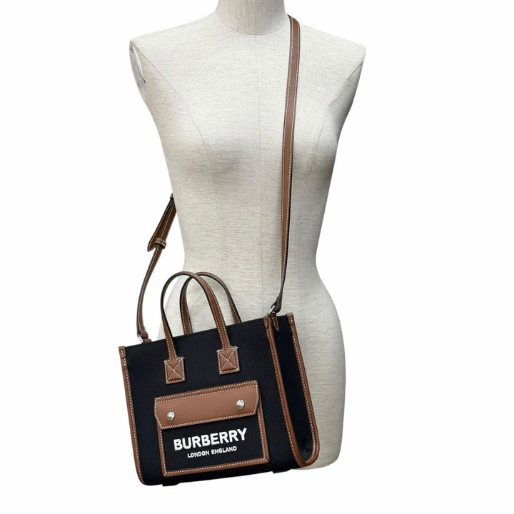 Pristine BURBERRY Shoulder Bag black canvas Women 8055749