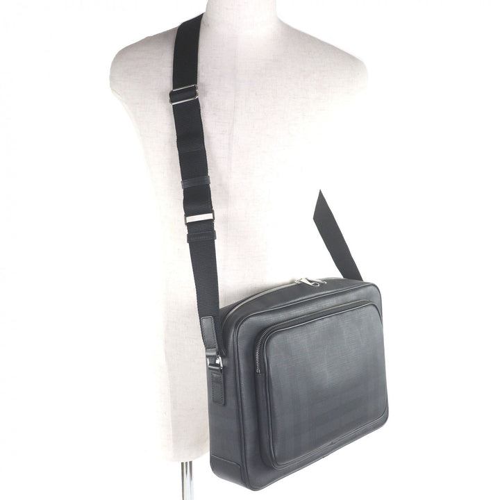 Excellent BURBERRY Shoulder Bag Check Pattern Messenger Bag black