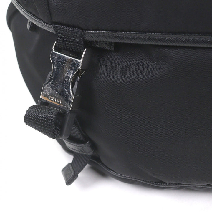 Very Good PRADA Shoulder Bag Re-Nylon triangle logo black