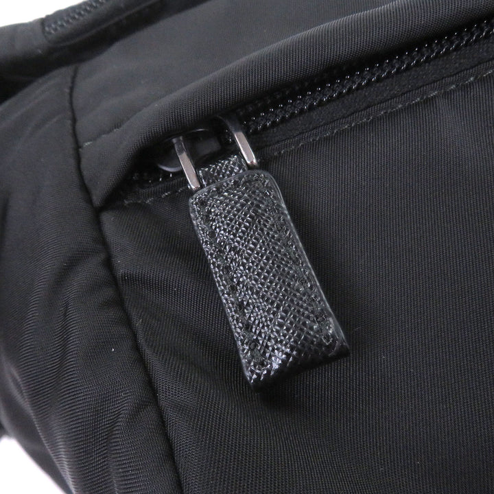 Very Good PRADA Shoulder Bag Re-Nylon triangle logo black