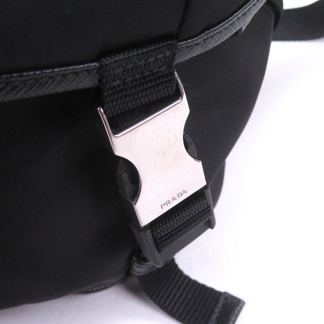 Very Good PRADA Shoulder Bag Re-Nylon triangle logo black
