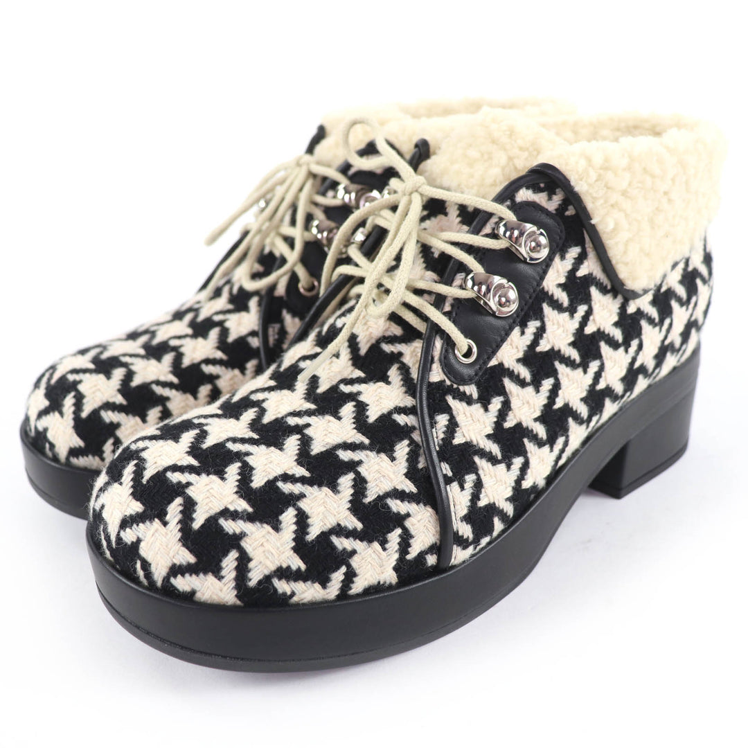 Pristine GUCCI short boots Houndstooth with leather accents black 37 591039