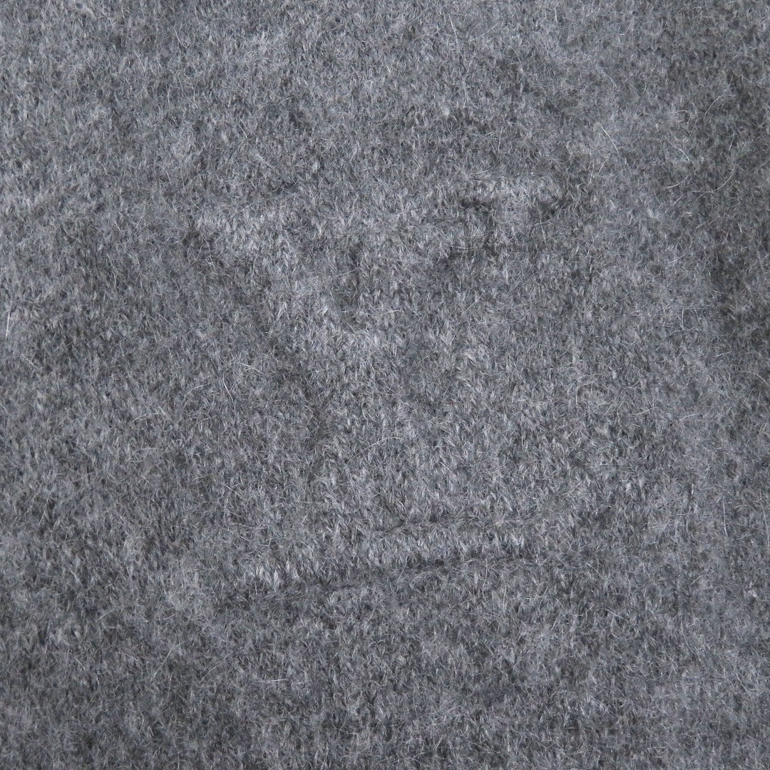 Excellent LOUIS VUITTON Pants LV logo embossed inside-out knit gray