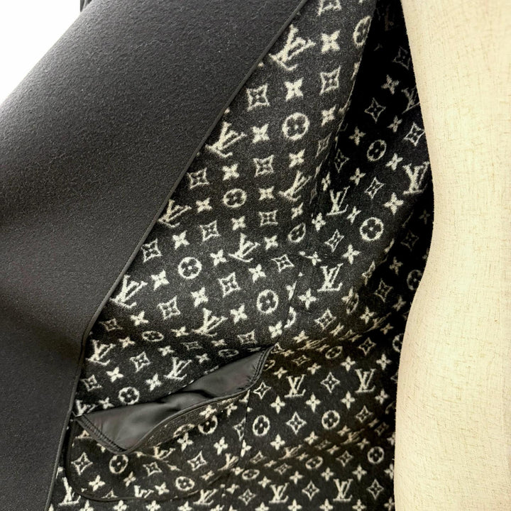 Excellent LOUIS VUITTON coat Monogram Double-Faced Belted Wrap Coat black 38