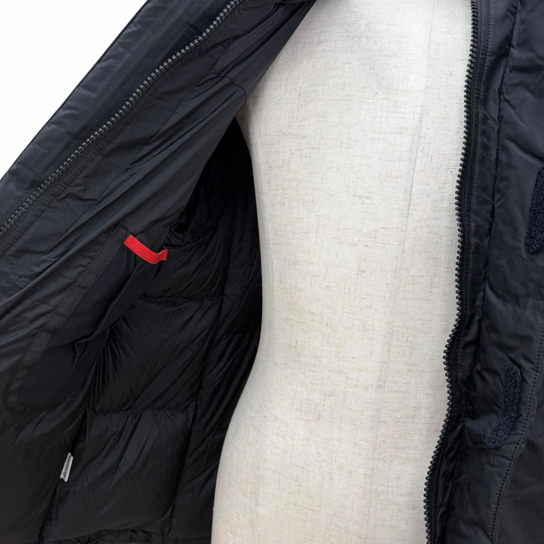 Excellent THE NORTH FACE Down jacket Baltoro Light Jacket black mens L ND92551