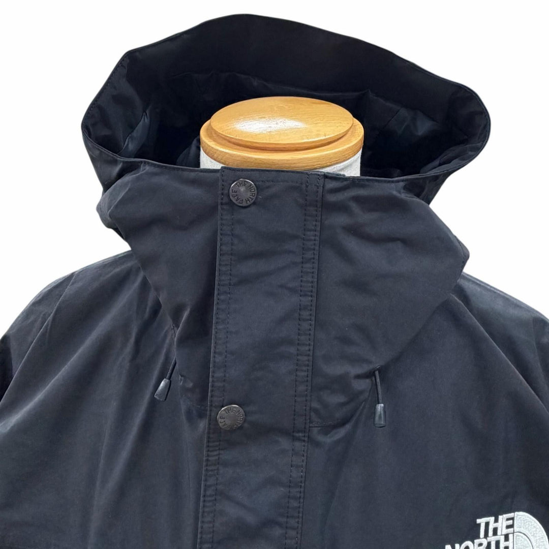 Pristine THE NORTH FACE mountain hoodie Mountain Light Jacket black L NP62550