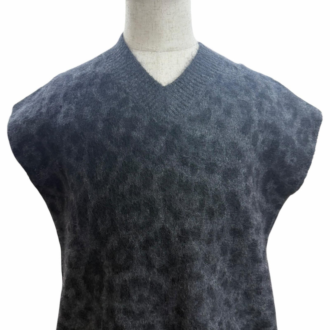 Pristine VALENTINO Best Leopard Pattern V-Neck Knit black mohair