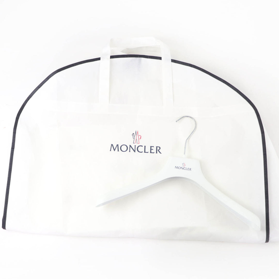 Excellent MONCLER Down jacket HERBE Logo patch and hood black Nylon Women 0