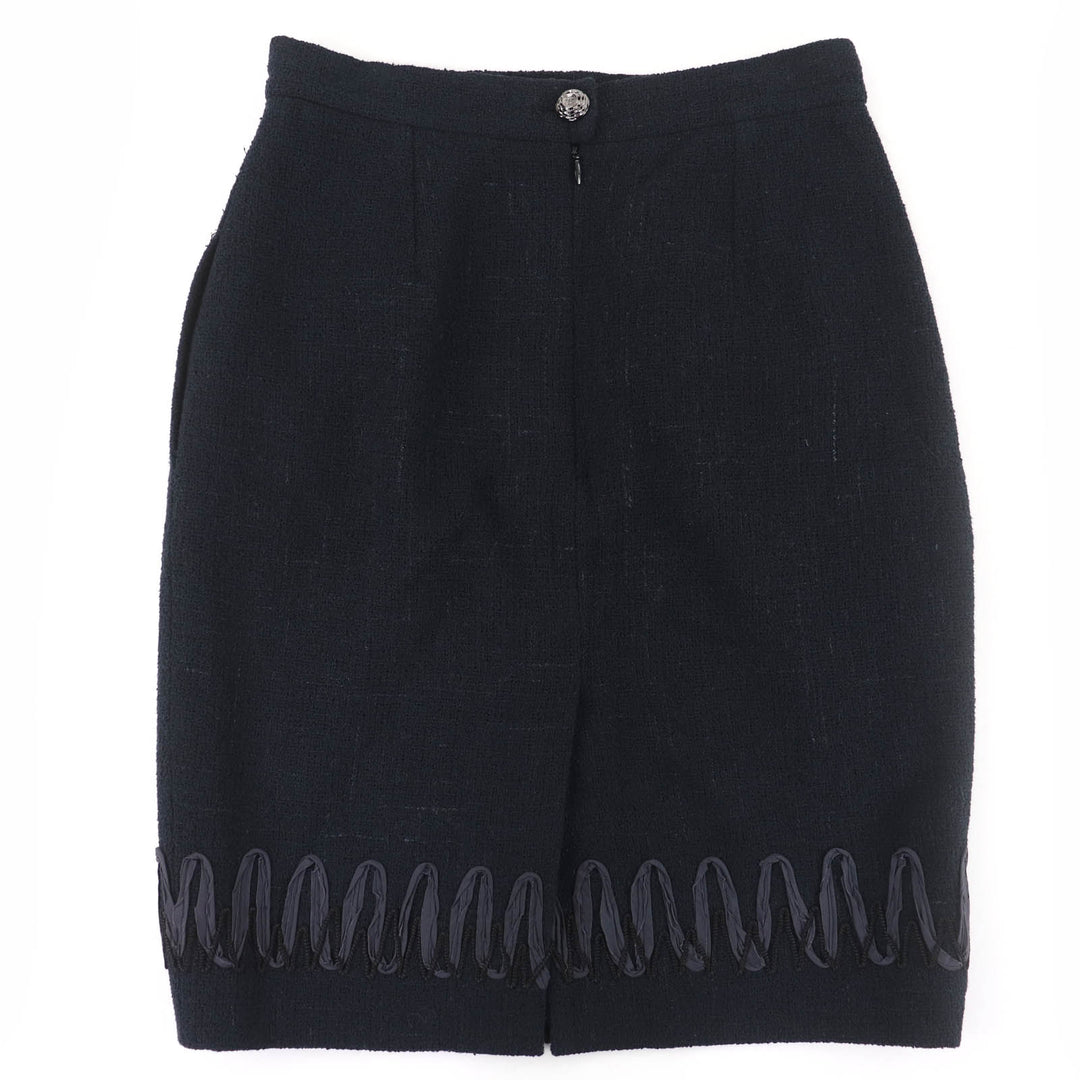 Great CHANEL Tight Skirt COCO Button Hem Design black Women 40 09P P34946V22979