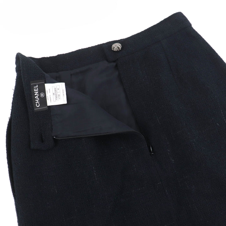 Great CHANEL Tight Skirt COCO Button Hem Design black Women 40 09P P34946V22979