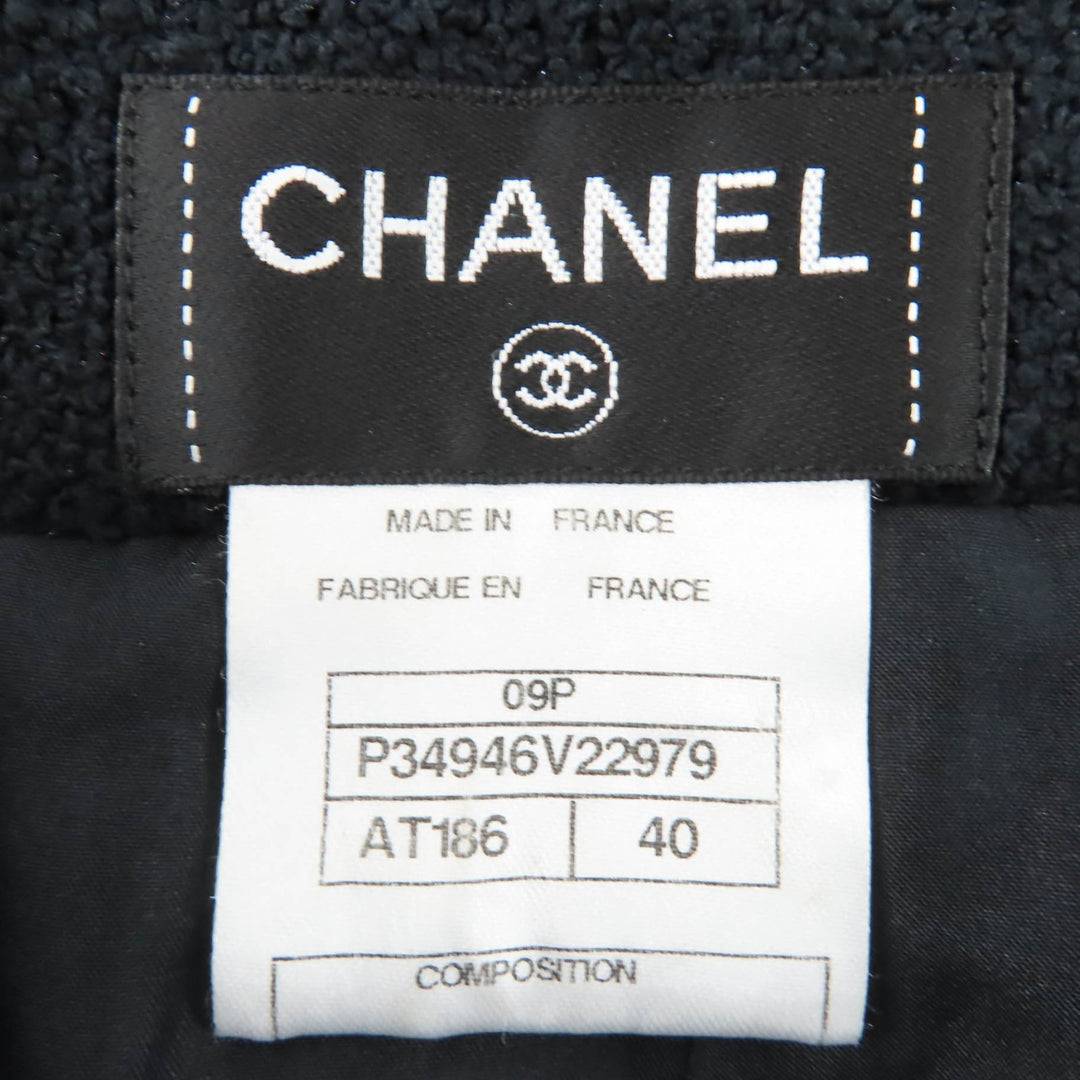Great CHANEL Tight Skirt COCO Button Hem Design black Women 40 09P P34946V22979
