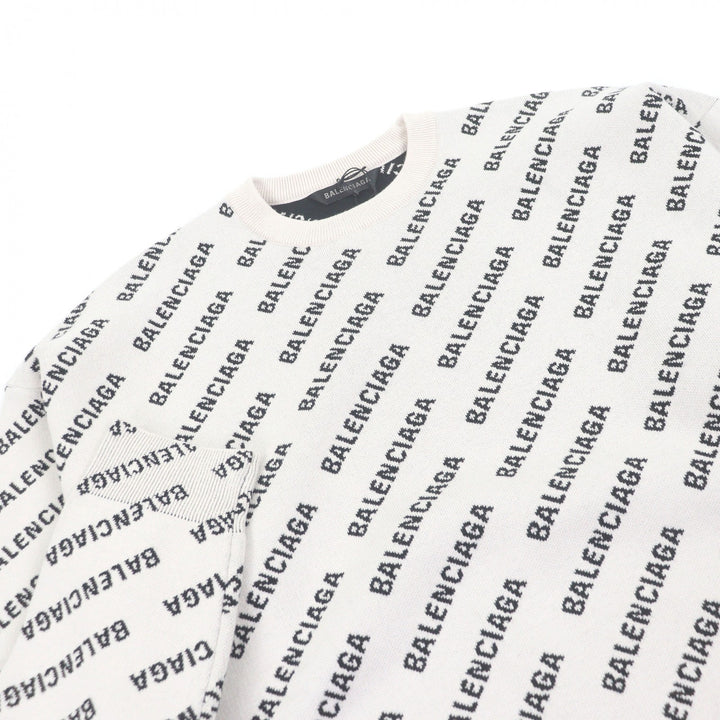 Pristine BALENCIAGA sweater All Over Logo Sweaters All-over logo print
