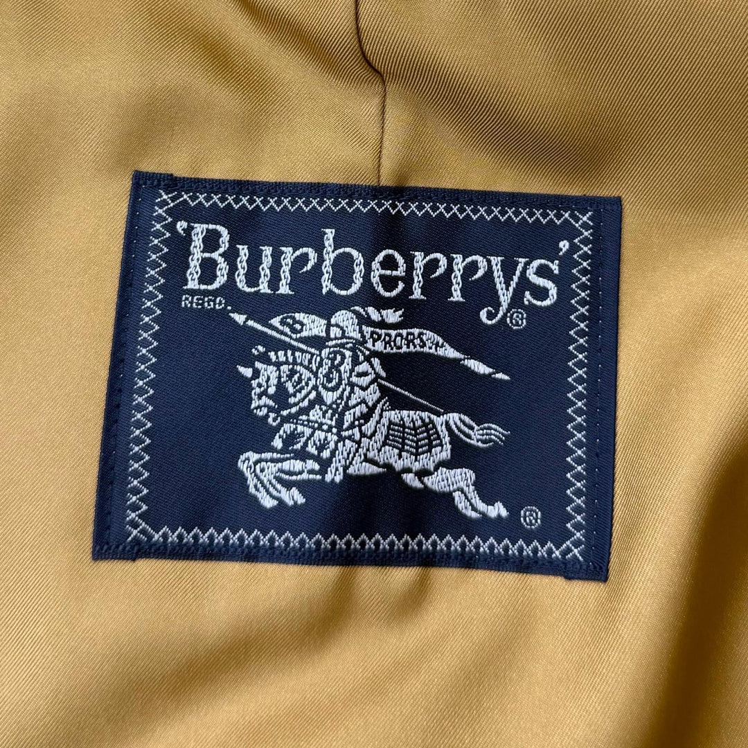 Great Burberrys coat Nova check pattern on the back