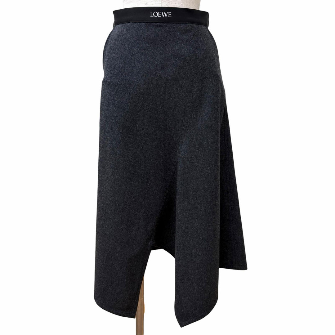 Excellent LOEWE skirt Asymmetrical with logo Charcoal gray wool 34 S359Y08X79