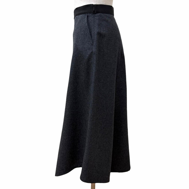 Excellent LOEWE skirt Asymmetrical with logo Charcoal gray wool 34 S359Y08X79