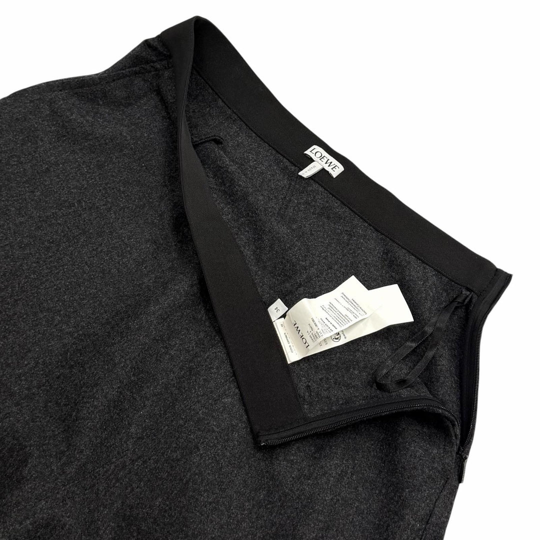 Excellent LOEWE skirt Asymmetrical with logo Charcoal gray wool 34 S359Y08X79