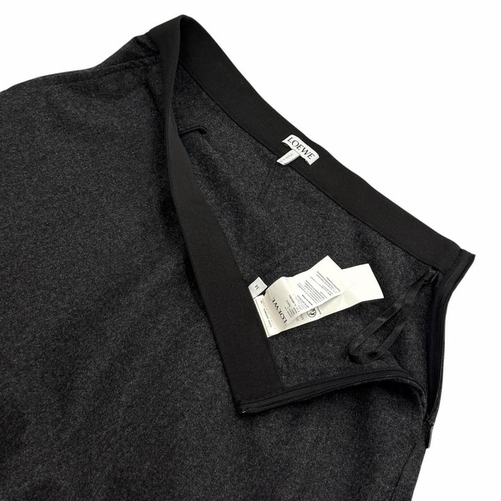 Excellent LOEWE skirt Asymmetrical with logo Charcoal gray wool 34 S359Y08X79