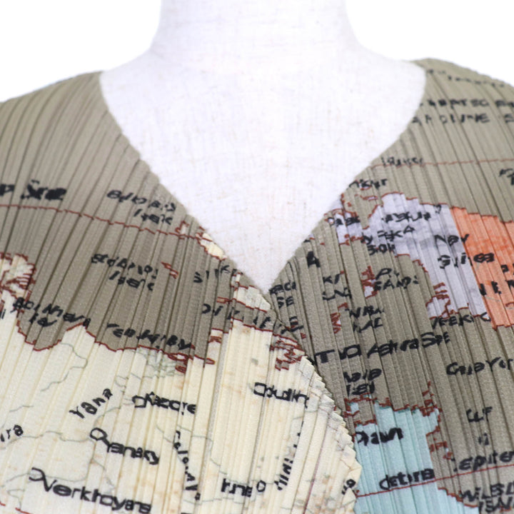 Excellent PLEATS PLEASE cardigan World Map gray polyester Women 3 PP81-J0594