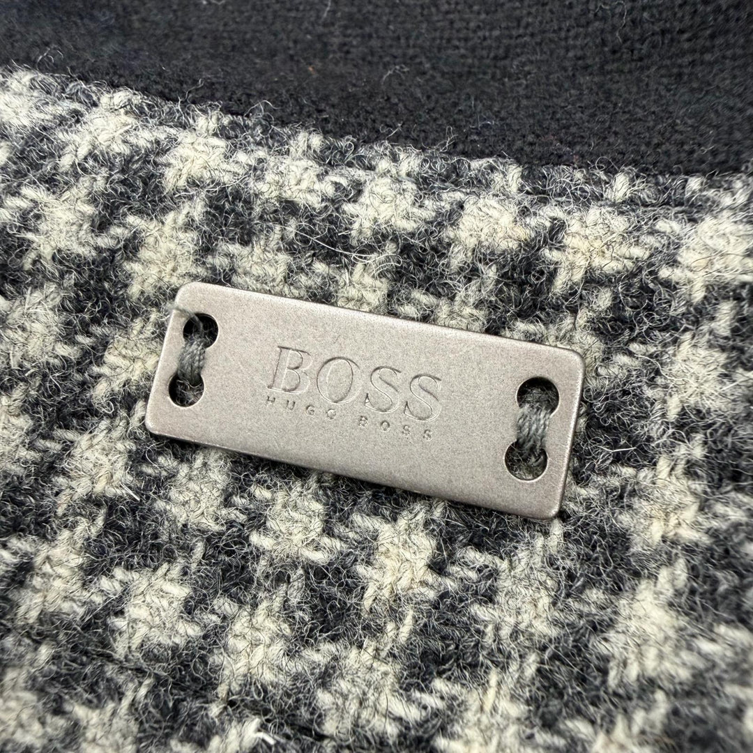 Excellent HUGO BOSS coat Tweed houndstooth pattern with logo Gray wool mens 46