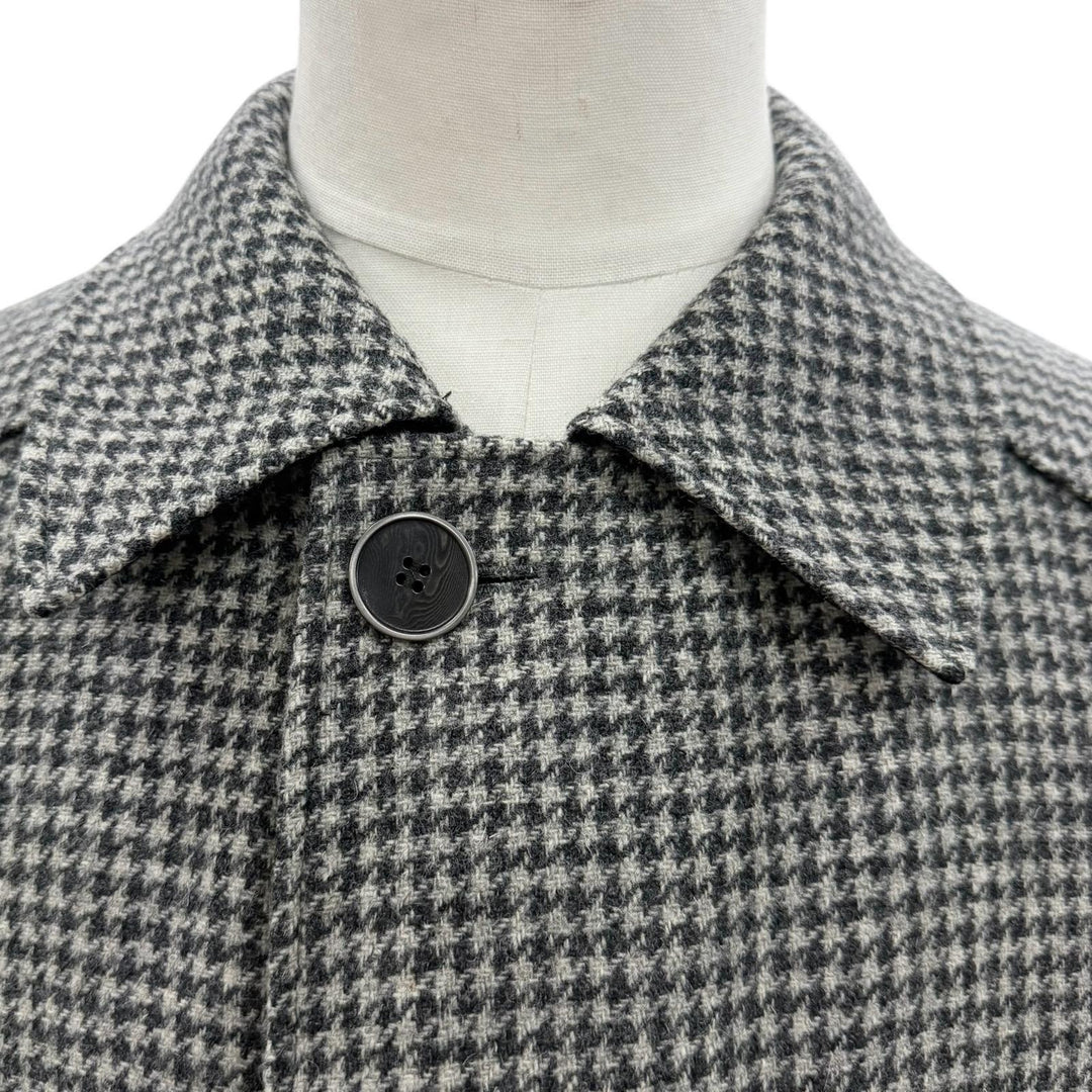 Excellent HUGO BOSS coat Tweed houndstooth pattern with logo Gray wool mens 46