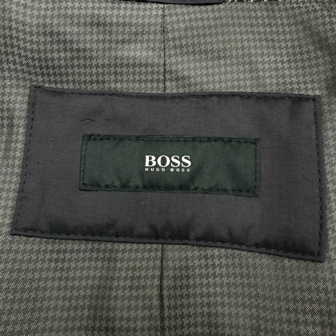 Excellent HUGO BOSS coat Tweed houndstooth pattern with logo Gray wool mens 46