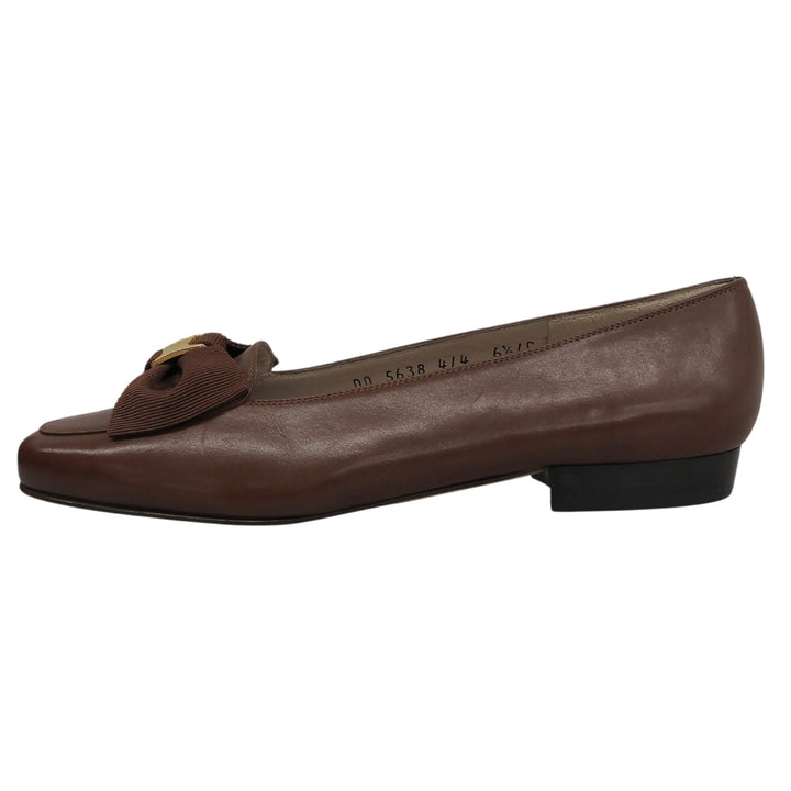 Pristine Salvatore Ferragamo pumps Vara ribbon Brown leather Women