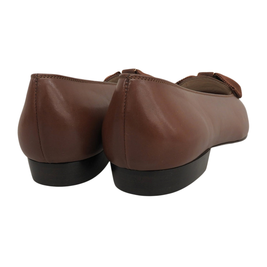 Pristine Salvatore Ferragamo pumps Vara ribbon Brown leather Women