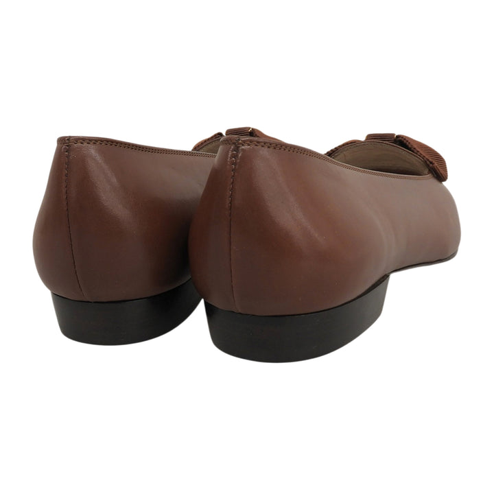 Pristine Salvatore Ferragamo pumps Vara ribbon Brown leather Women