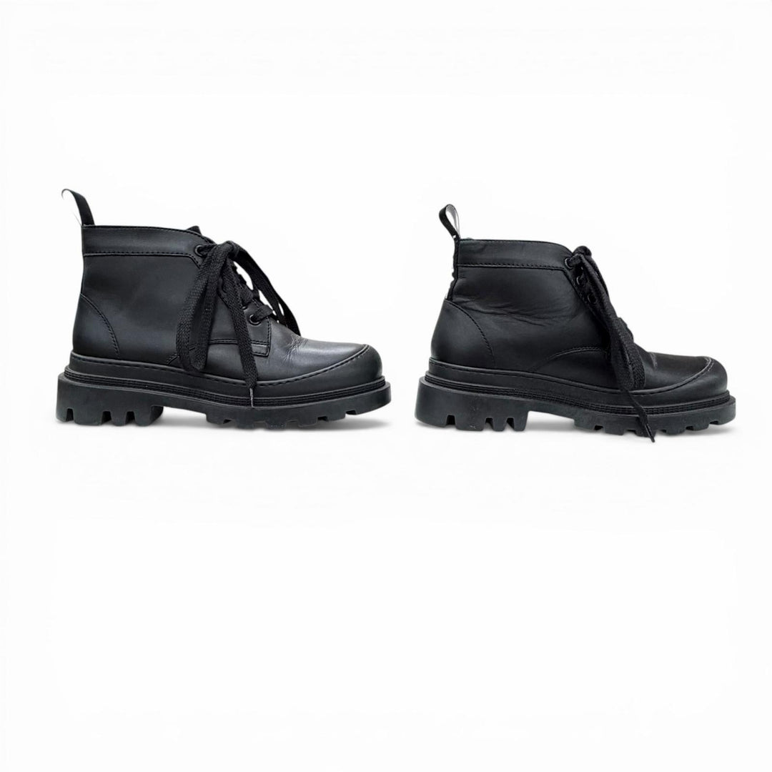 Great LOEWE short boots Mid-cut combat boots black leather Women 36 L815285X72
