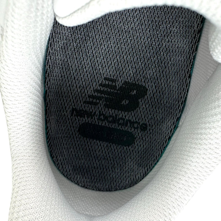 Pristine NEW BALANCE sneakers FuelCell 3000 Golf shoes white leather mens 26cm