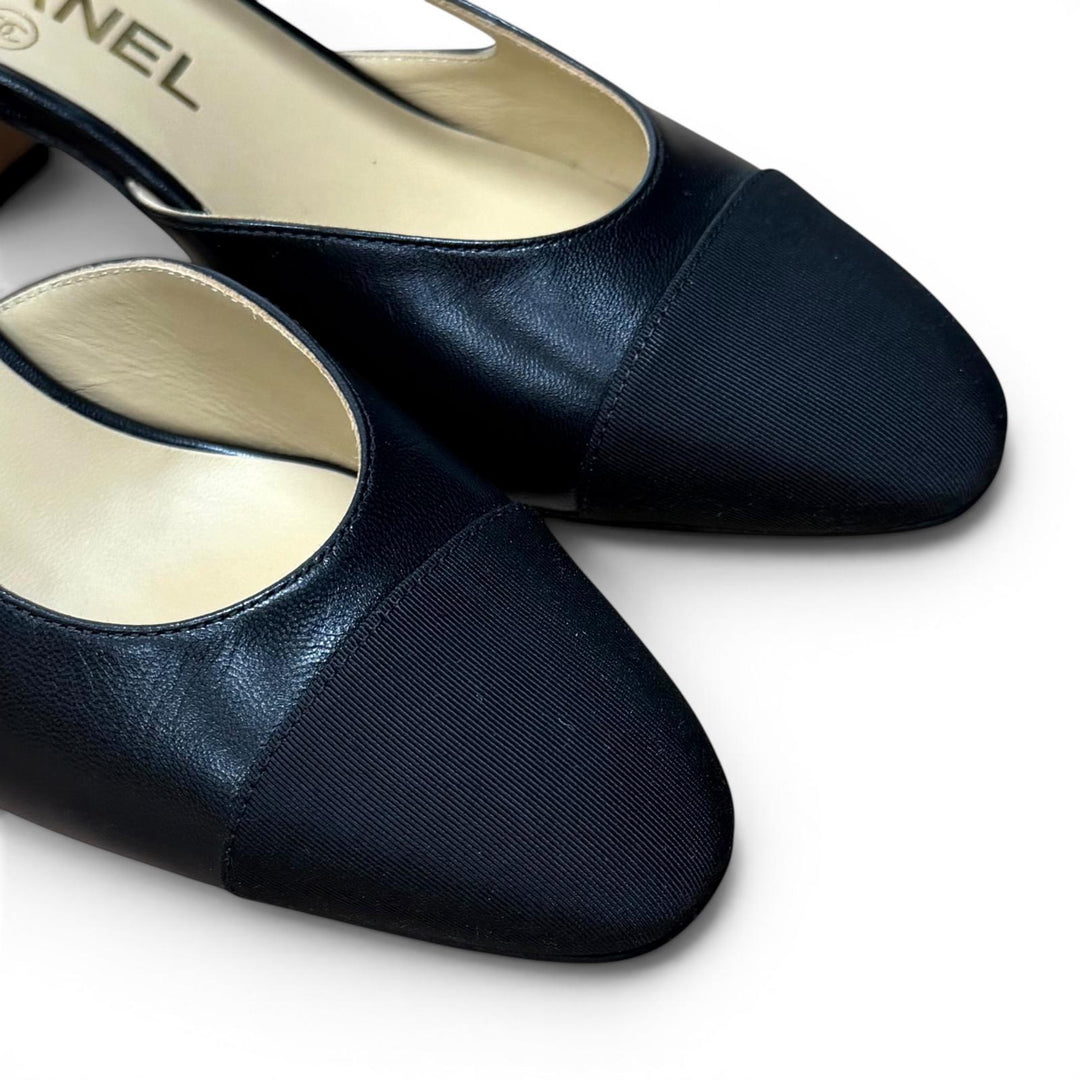 Excellent CHANEL pumps COCO MarkMetal Slingback Strap Leather 35.5 G31318