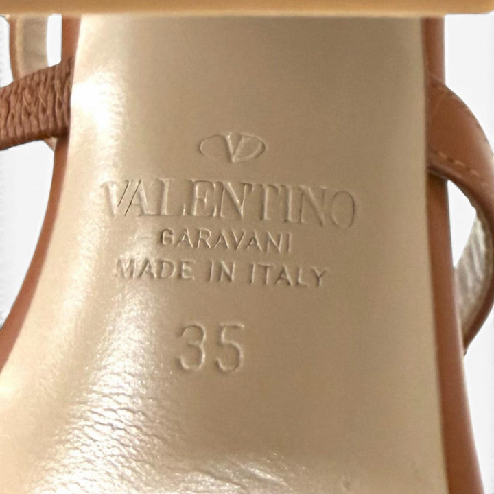 Excellent Valentino Garavani Sandals Brown leather Women 35 TW2S0T65