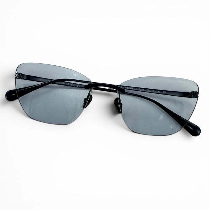 Very Good CHANEL sunglasses COCO Mark Cat's Eye Two-Point Rimless Shape 4286-ST