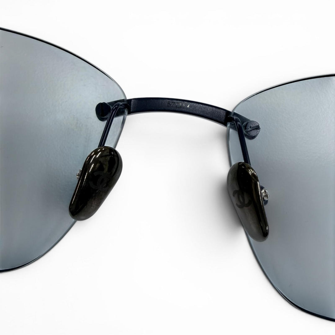 Very Good CHANEL sunglasses COCO Mark Cat's Eye Two-Point Rimless Shape 4286-ST