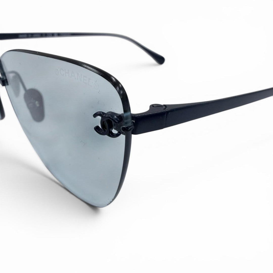Very Good CHANEL sunglasses COCO Mark Cat's Eye Two-Point Rimless Shape 4286-ST