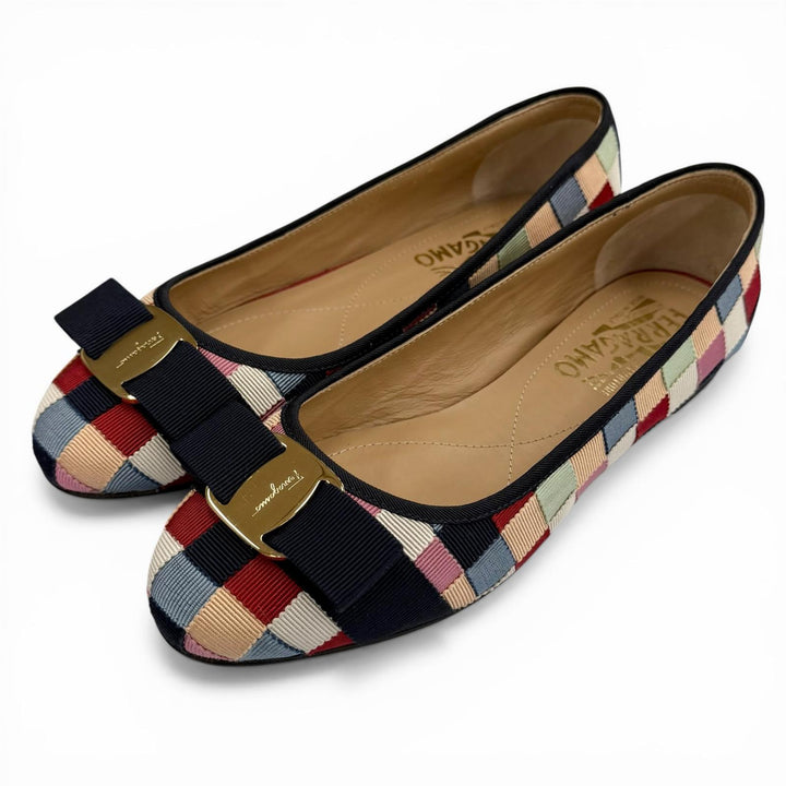 Excellent Salvatore Ferragamo pumps VARINA multicolor Suede leather Women