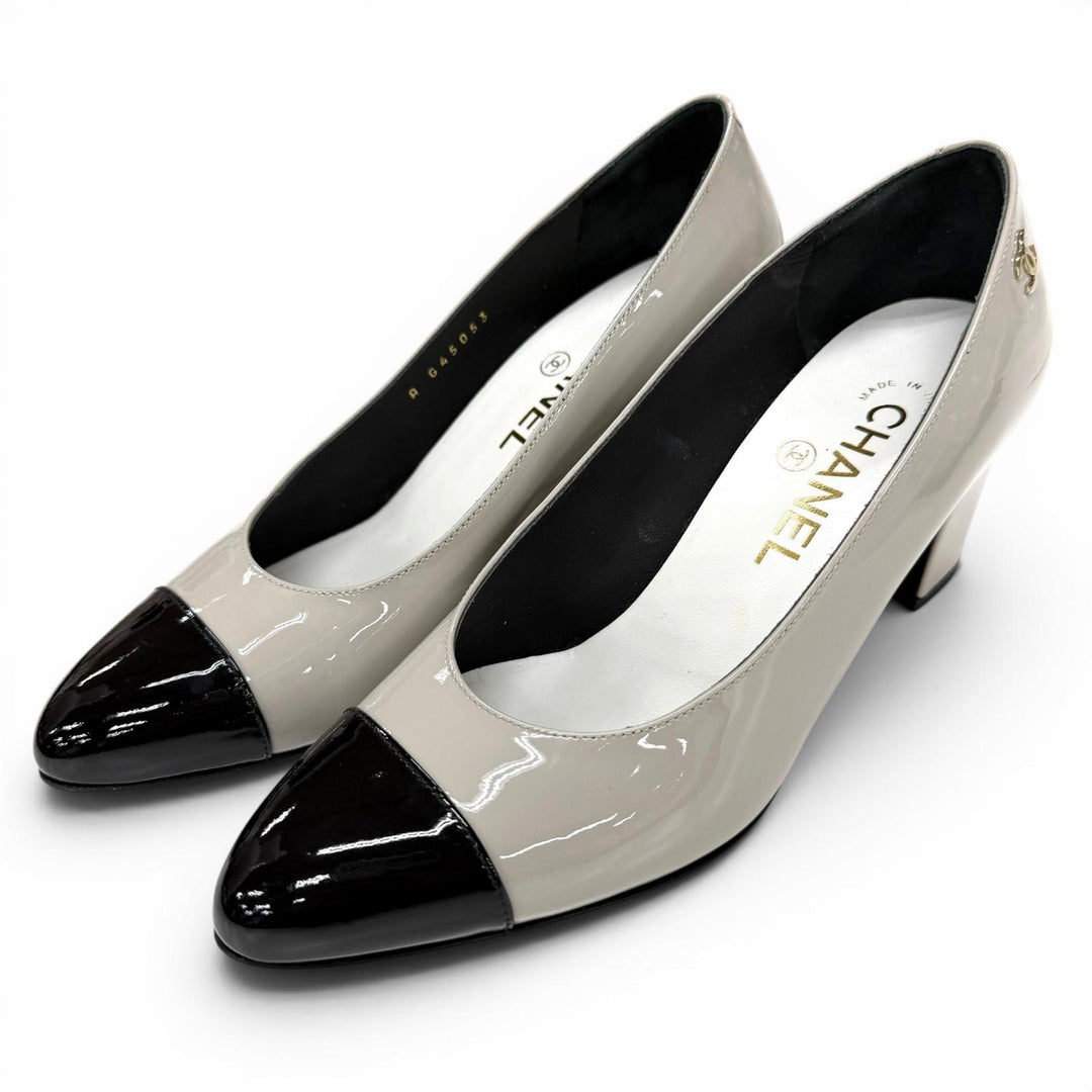 Discounted Great CHANEL pumps gray Patent leather Women 36 G45053