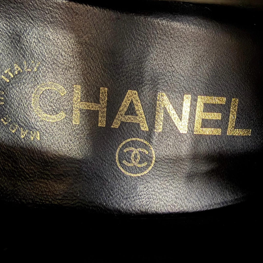 Great CHANEL Ankle boots Big COCO Mark embroidered eco pearl leather 38 G34471