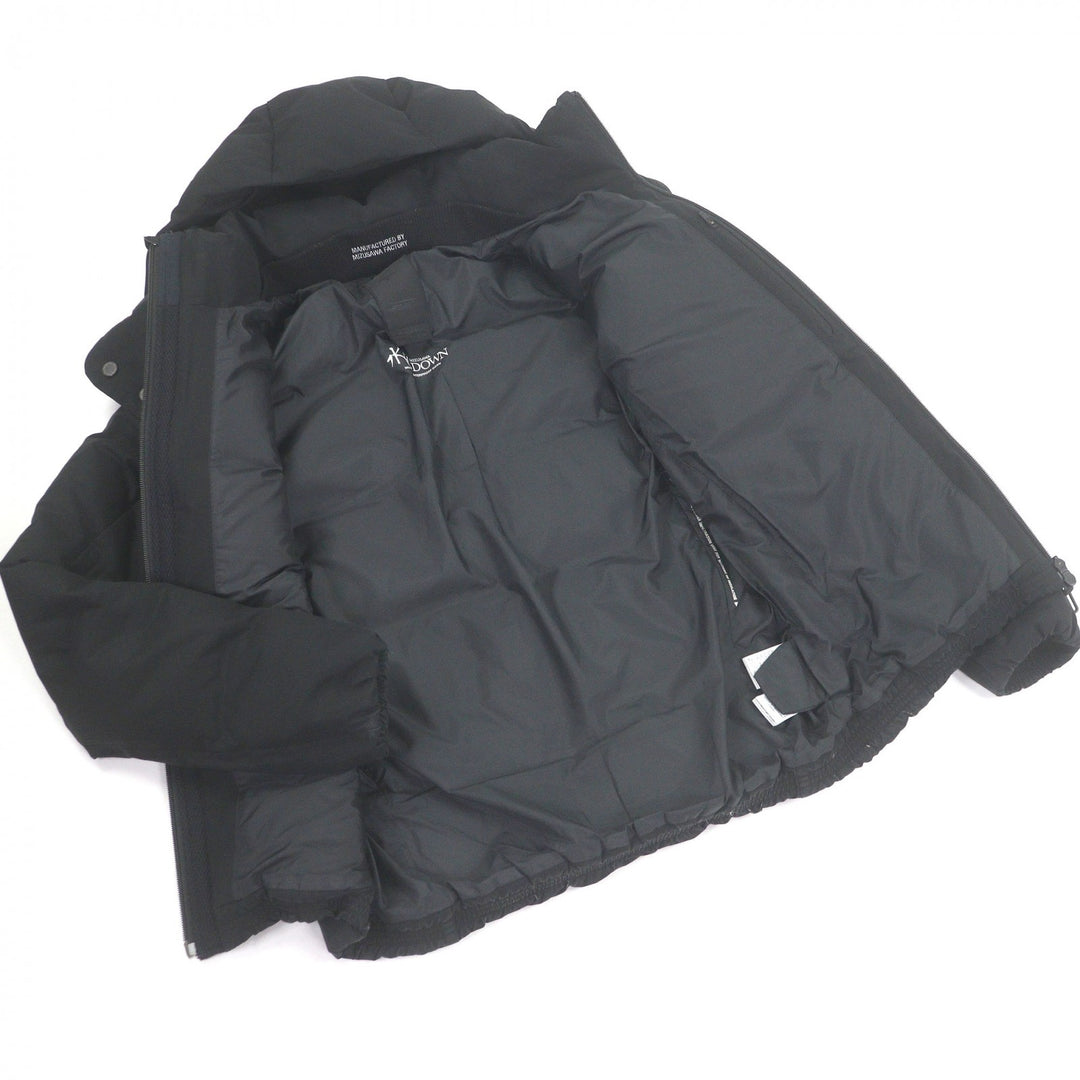 Very Good DESCENTE ALLTERRAIN Down jacket Hooded black