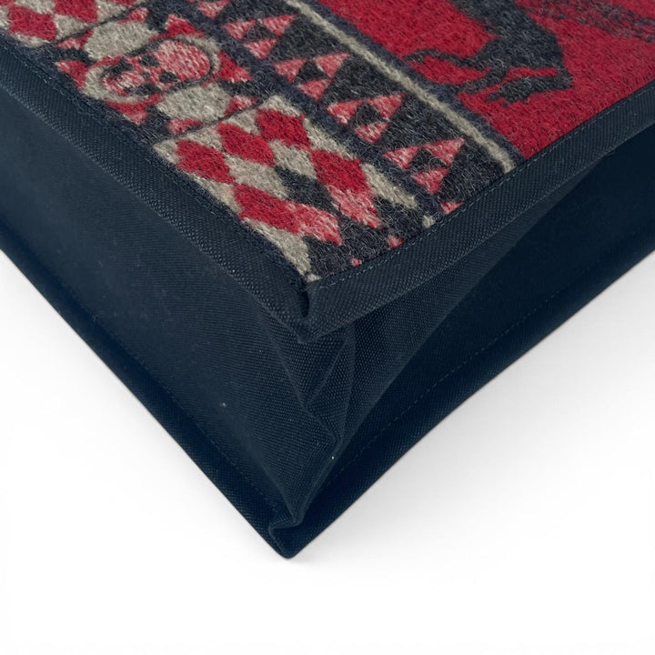 Great Lucien Pellat-Finet Tote Bag Highland Jacquard Skull Motif Bordeaux